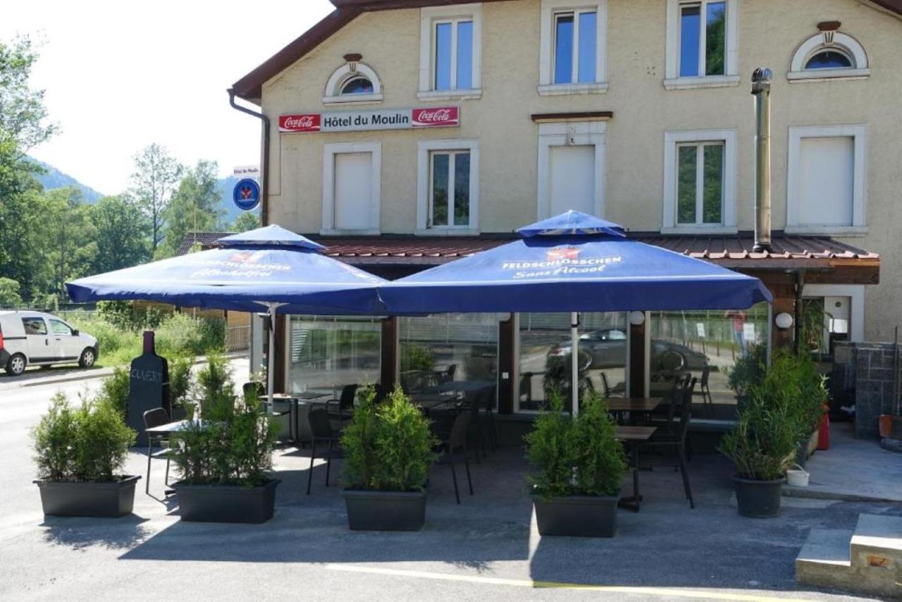 Hotel Restaurant Du Moulin Fleurier ภายนอก รูปภาพ